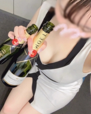 広島県広島市中区薬研堀のセクキャバ FORTUNEの写メ日記　22(月)出勤❤️‍🔥画像